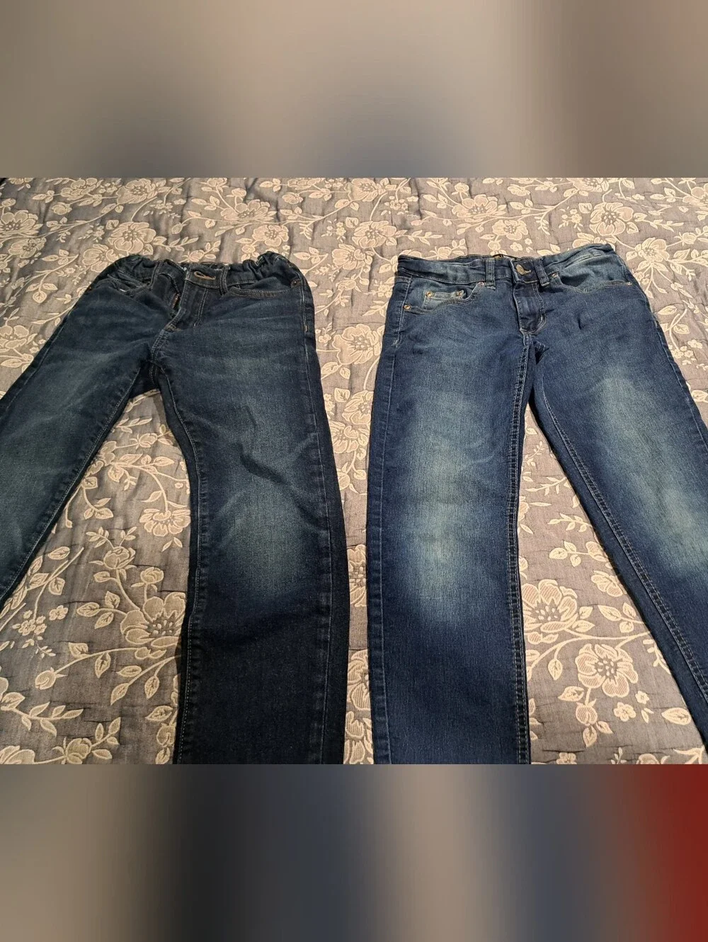 Calvin Klein Jeans Kids Four-Pack: Dark Blue, Blue, Red, Tan Jeans Sz 10/12